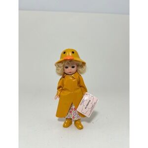 Madame Alexander 2003 McDonalds It's Raining Doll Yellow Raincoat Duck Hat Tag